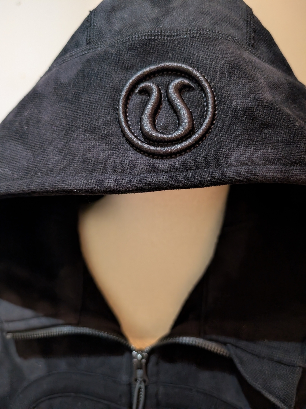 Lululemon Black/Grey-Women's Fleece Lined - Tie-dye- Emblem Jacket 8